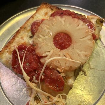 Via 313 Pizza - Detroit Duo pepperoni, pineapple and jalepeno - Pizza Near Me - Houston, Texas Via 313 Pizza - Detroit Duo pepperoni, pineapple and jalepeno - Pizza Near Me - Houston, Texas