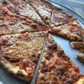 Fatto A Mano - This is supposed to be a margarita pizza - Italian Near Me - North Fort Myers, Florida Fatto A Mano - This is supposed to be a margarita pizza - Italian Near Me - North Fort Myers, Florida