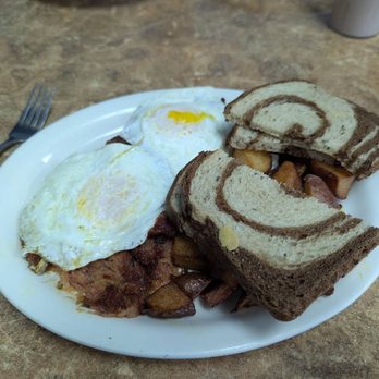 Zachary’s Breakfast And Lunch - Breakfast & Brunch Near Me - Stoughton, Massachusetts
