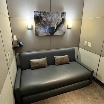 Minute Suites - Concourse B - The room - Airport Lounges Near Me - Atlanta, Georgia Minute Suites - Concourse B - The room - Airport Lounges Near Me - Atlanta, Georgia