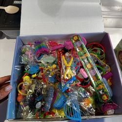 Vivianne Gelato & Pastries - Toy box!