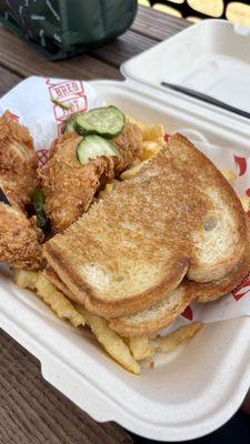 Bred Hot Chicken by null