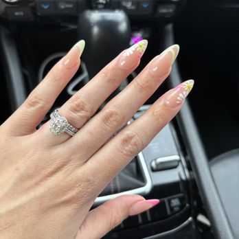 T Nails & Brows  - Nail Salons Near Me - Rocklin, California