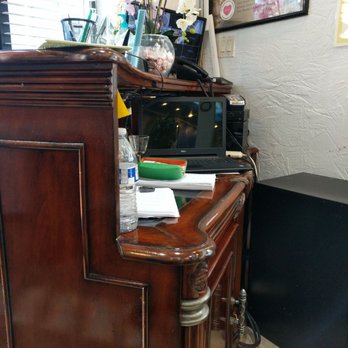Posh Nails & Spa - Front check in - Nail Salons Near Me - Southlake, Texas