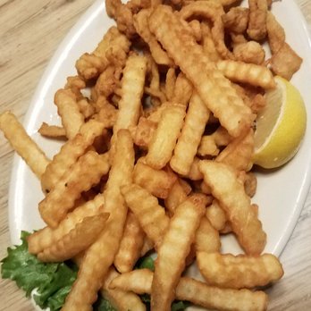 Yorktown Pub - Clam strips and fries - Pubs Near Me - Yorktown, Virginia Yorktown Pub - Clam strips and fries - Pubs Near Me - Yorktown, Virginia