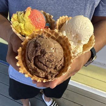 Blue Mountain Beach Creamery - Superman, rocky road and vanilla - Ice Cream & Frozen Yogurt Near Me - Santa Rosa Beach, Florida Blue Mountain Beach Creamery - Superman, rocky road and vanilla - Ice Cream & Frozen Yogurt Near Me - Santa Rosa Beach, Florida