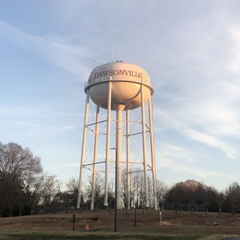 The Station House Restaurant - Dawsonville water tower in downtown - Breakfast & Brunch Near Me - Dawsonville, Georgia