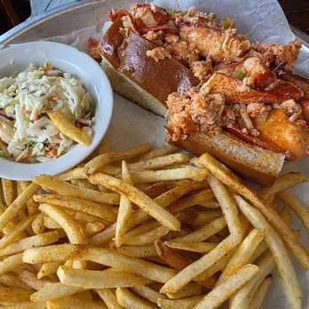 Sam's Chowder House - Naked lobster roll - Seafood Near Me - Half Moon Bay, California Sam's Chowder House - Naked lobster roll - Seafood Near Me - Half Moon Bay, California