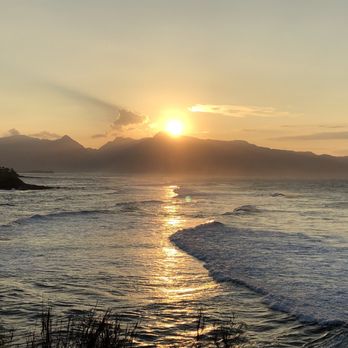 Hookipa Beach Park - Sunset - Parks Near Me - Paia, Hawaii