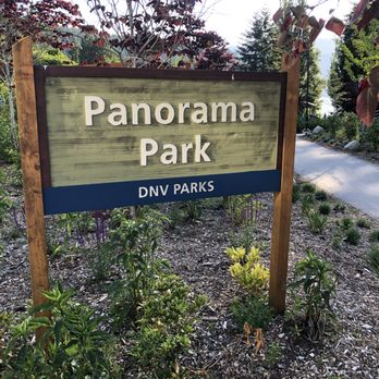 Panorama Park - Sign by parking lot~ - Parks Near Me - North Vancouver, British Columbia
