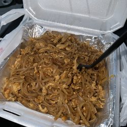 My Thai Cafe & Sushi Bar - West Side - Pad Thai
