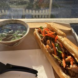 Lela's Bistro - Banh Mi Combo - Lemongrass Chicken