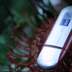 P3 - USB-Stick mit Aufdruck + Gravur für die IHK TechnologieRegion Karlsruhe