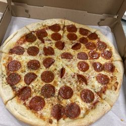 Hinckley General Store - Pepperoni pizza.