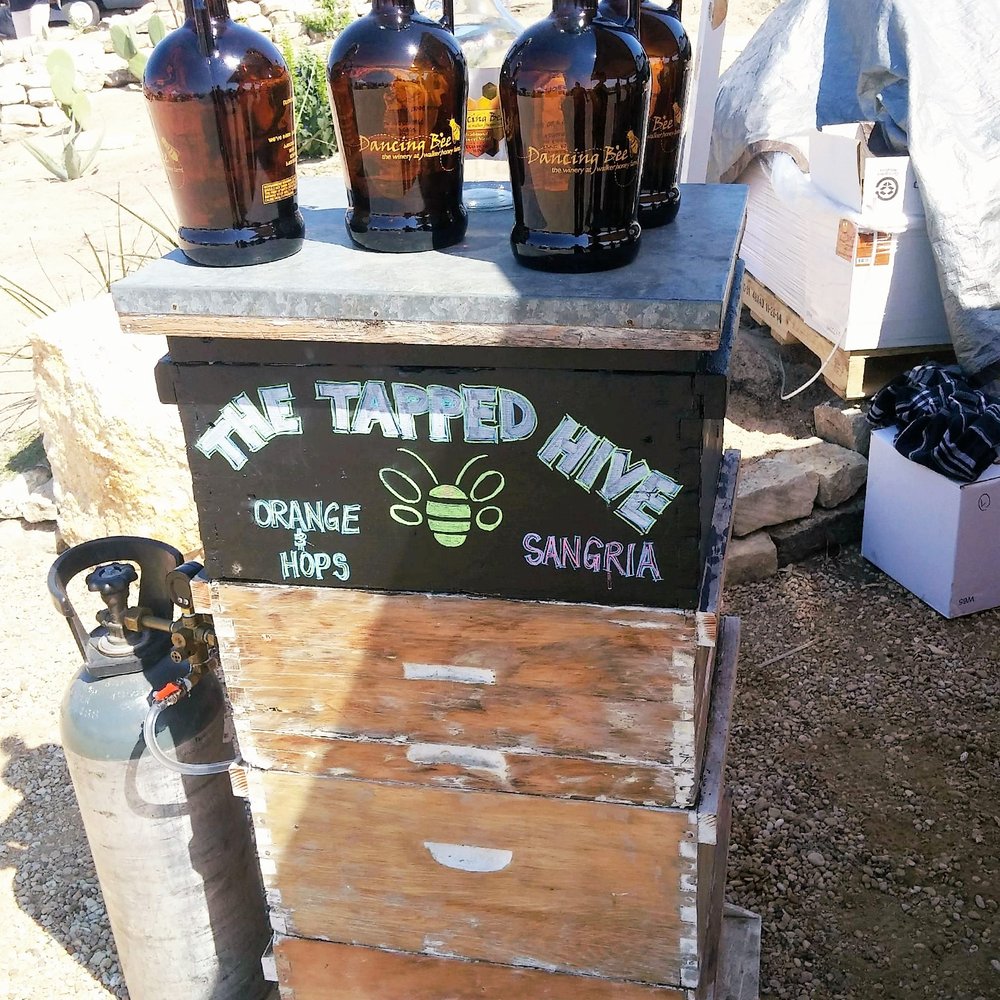 Dancing Bee Winery - Wineries Near Me - Rogers, Texas