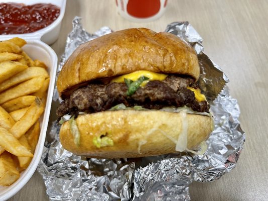 Huncho's Fried Chicken & Burgers by null
