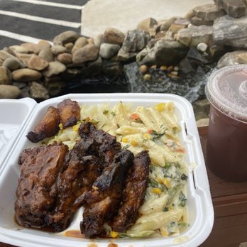 Golden Krust - Rasta pasta - American Near Me - Stone Mountain, Georgia