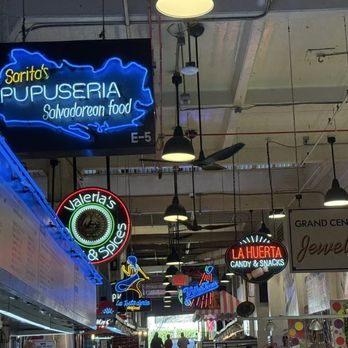 Sarita's Pupuseria - Salvadoran Near Me - Los Angeles, California
