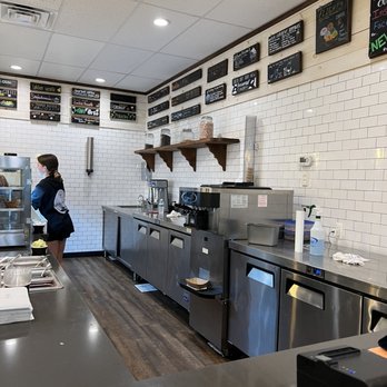 Nicholas Creamery - Ice Cream & Frozen Yogurt Near Me - Fair Haven, New Jersey