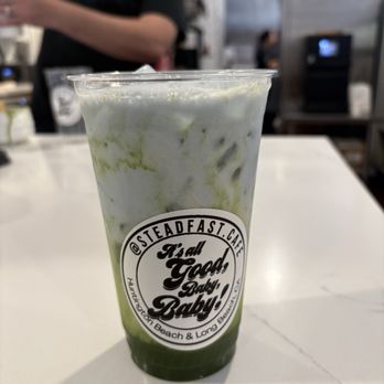Steadfast Cafe - Matcha Latte with elderflower and blueberry ? @yassiG - Breakfast & Brunch Near Me - Long Beach, California