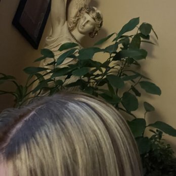 Joaquin Hinojosa Studio - The blunt coloring - Hair Salons Near Me - Chicago, Illinois