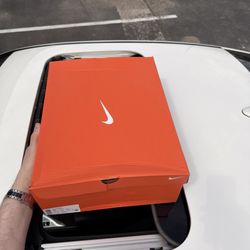 Big Shoes - Shoebox ain't playing