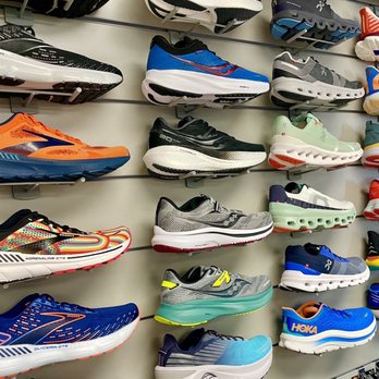 Dick Pond Athletics - Shoe Stores Near Me - Carol Stream, Illinois