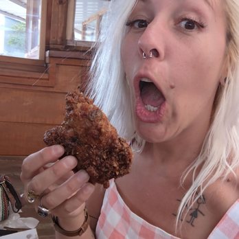 BirdHouse - Omg so hot and fresh! Done in 30 seconds too! - Chicken Shop Near Me - Page, Arizona BirdHouse - Omg so hot and fresh! Done in 30 seconds too! - Chicken Shop Near Me - Page, Arizona