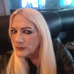 Diane's Permanent Makeup - The side view of my eyebrows
