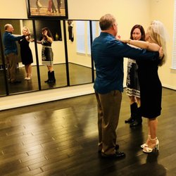 Fancy Feet Ballroom Country & Latin - Wedding dance lessons