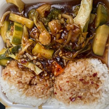 喜鵲3 Tokyo Express III, 5700 Salem Run Blvd, Ste 106