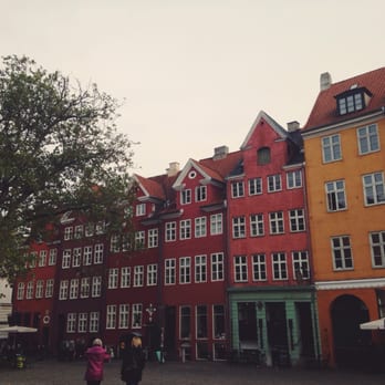 Gråbrødretorv - Färgglada hus är bättre än andra hus? - Landmarks & Historical Buildings Near Me - København K, 84
