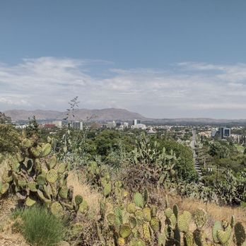 Mount Rubidoux Trail - Hiking Near Me - Riverside, California