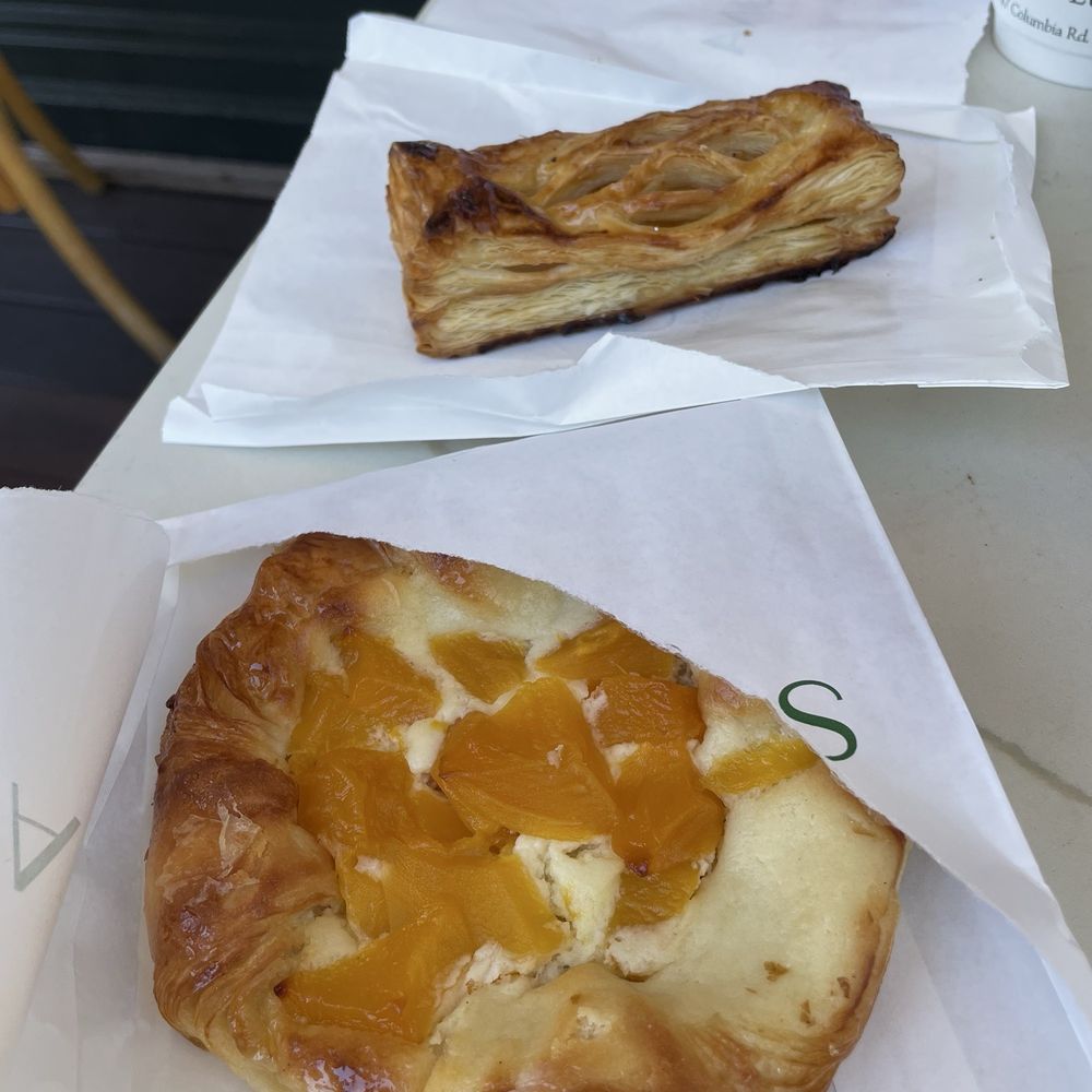 Soleluna - Mango Danish and pineapple croissant - Bakeries Near Me - Washington, DC, District of Columbia Soleluna - Mango Danish and pineapple croissant - Bakeries Near Me - Washington, DC, District of Columbia
