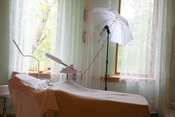Skin Forensics - Skin Forensics’ holistic, whole body approach to skin care utilizes old wisdom and new findings in science and epigenetics.