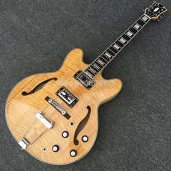 Ulloa's Marketplace - Guitar