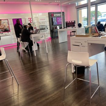 T-Mobile - View of the sales floor - Mobile Phones Near Me - San Diego, California T-Mobile - View of the sales floor - Mobile Phones Near Me - San Diego, California