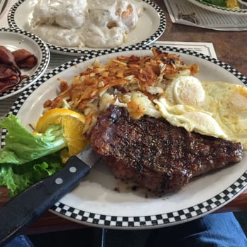 Black Bear Diner Reno - American Near Me - Reno, Nevada