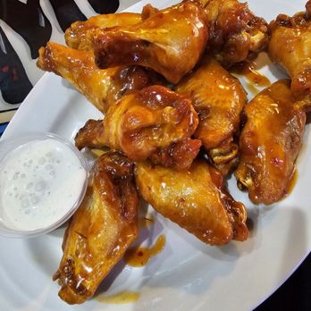 Home Team Cookout - Mango Habanero wings. Pro tip: Order extra crispy so the skin doesn't get rubbery under the delicious sauce. - American Near Me - Council Bluffs, Iowa Home Team Cookout - Mango Habanero wings. Pro tip: Order extra crispy so the skin doesn't get rubbery under the delicious sauce. - American Near Me - Council Bluffs, Iowa