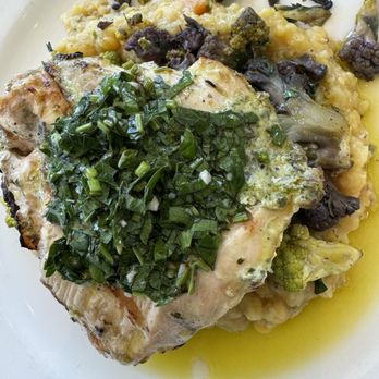 Oracle Cafe 300 - Grilled Chicken Breast  Herbed lentils, roasted cauliflower, topped with gremolata sauce - Coffee & Tea Near Me - Redwood City, California
