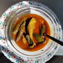 Hilsa fish curry