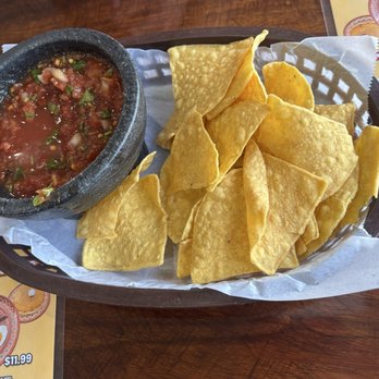 El Zarape - Complimentary chips and salsa - New Mexican Cuisine Near Me - Las Vegas, Nevada El Zarape - Complimentary chips and salsa - New Mexican Cuisine Near Me - Las Vegas, Nevada