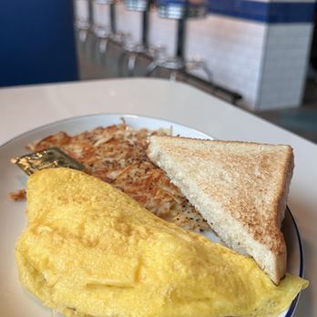 Belvedere South - Ham and cheese omelette @lindaeatstagram - Coffee & Tea Near Me - Virginia Beach, Virginia