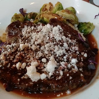 Drew's on Halsted - Ribeye with blue cheese - American Near Me - Chicago, Illinois