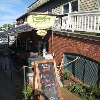 Fresh & Co - Outside Patio Dining - New American Near Me - Camden, Maine Fresh & Co - Outside Patio Dining - New American Near Me - Camden, Maine