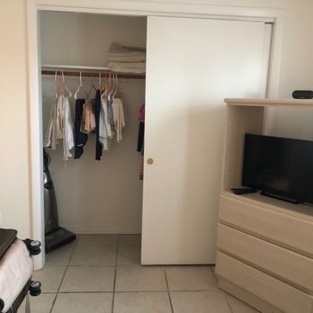 Island House Beach Resort - VILLA - V9 Guest room closet. - Resorts Near Me - Sarasota, Florida Island House Beach Resort - VILLA - V9 Guest room closet. - Resorts Near Me - Sarasota, Florida