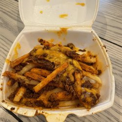 Pop Pop Burgers - Chili Cheese fries