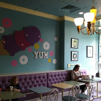 Sweet Mandy B's - Colorful inside - Bakeries Near Me - Chicago, Illinois Sweet Mandy B's - Colorful inside - Bakeries Near Me - Chicago, Illinois