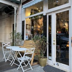 Da Capo - Outside seating Posted with review 11/13/24