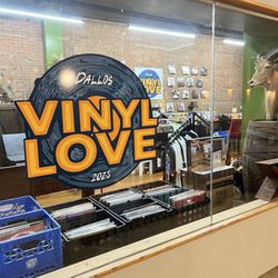 Dallos Vinyl Love